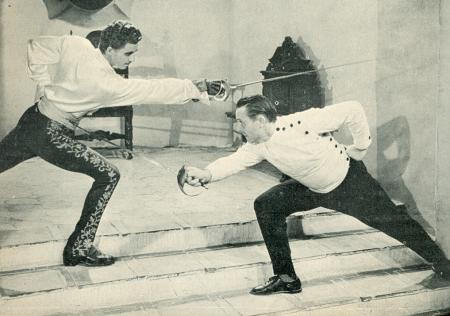 Tyrone Power treinando com Fred Cavens