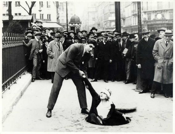 PEARL WHITE EM PERIGO