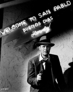 Cena de Do Lodo Brotou uma Flor