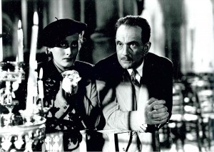 Micheline Francey e Pierre fresnay em Sombra do Pavor