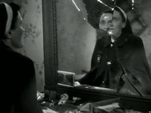 Hélèna Manson em Sombra do Pavorr   