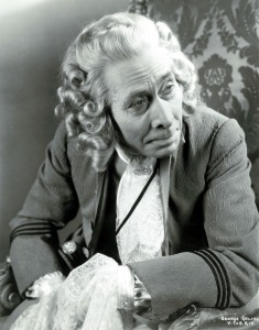 George Arliss como Voltaire