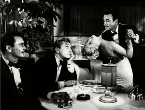 KIrk Douglas e Gilbert Roland em Assim Estava Escrito