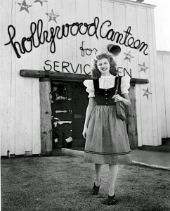 Rita Hayworth na Hollywood Canteen