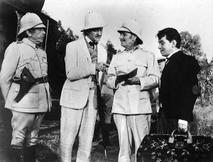 Cedrick Hardwicke, David Niven, Colman e Cantinflas em A Volta ao Mundo em 80 Dias