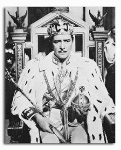 Ronal Colman com a corôa e o cetro de Joseff em O Prisioneiro de Zenda