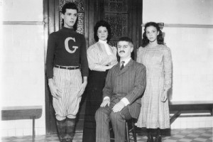 Roberto de Cleto, Carmen Sylvia Murgel, Paulo padilha e Maria de Lourdes em Nossa Cidade