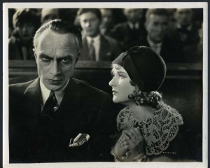 Conrad Veidt e Mary Philbin em Cena Final