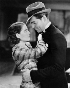 Norma Shearer e Clark Gable em Uma Alma Livre