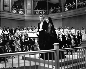 Katharine Hepburn e Paul Henreid em Sonata de Amor