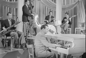 Claude Thornhill e seu piano