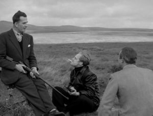 Hugh Sinclair, Marius Goring e Ray Milland em Circle of Danger